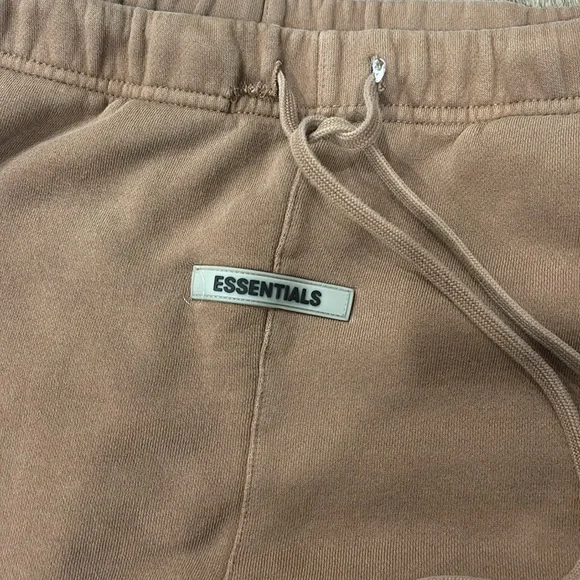 Essentials sweats - Picture 2 of 5